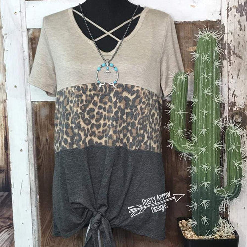 Leopard print top crisscross V neck - Tee Shirt