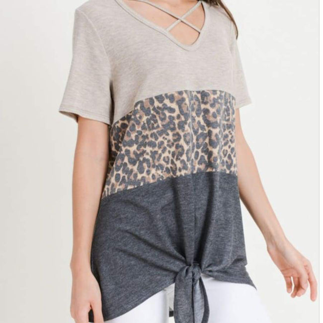 Leopard print top crisscross V neck - Tee Shirt